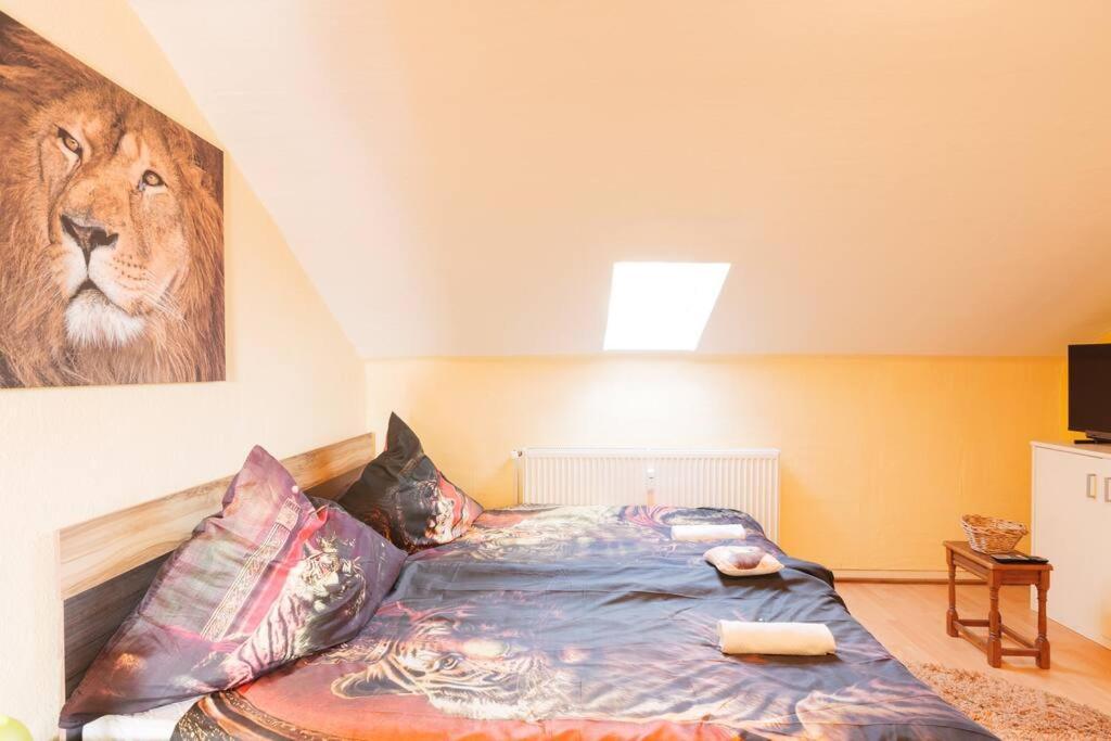 - 3-Bedroom Apartment Luxury: Central & Spacious In Duisburg & Big Tv And Kitchen - Buitenkant foto